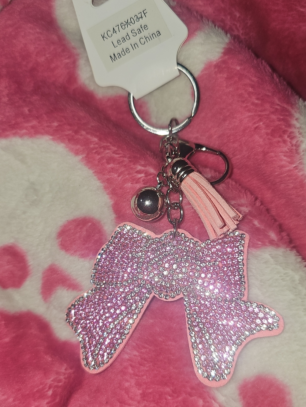 NWT RHINESTONE PINK AND WHITE RIBBON Keychain
